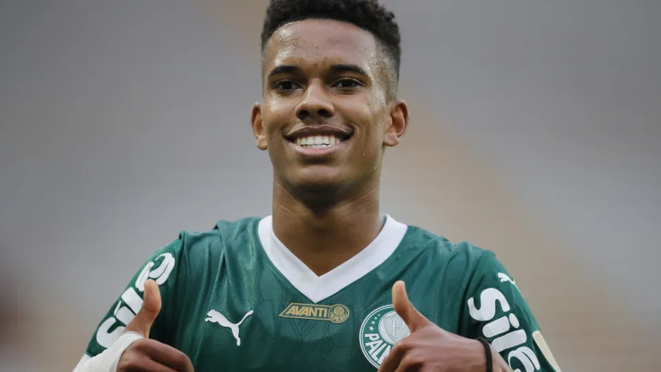 Estêvão é chamado de 'próximo Neymar' por imprensa inglesa